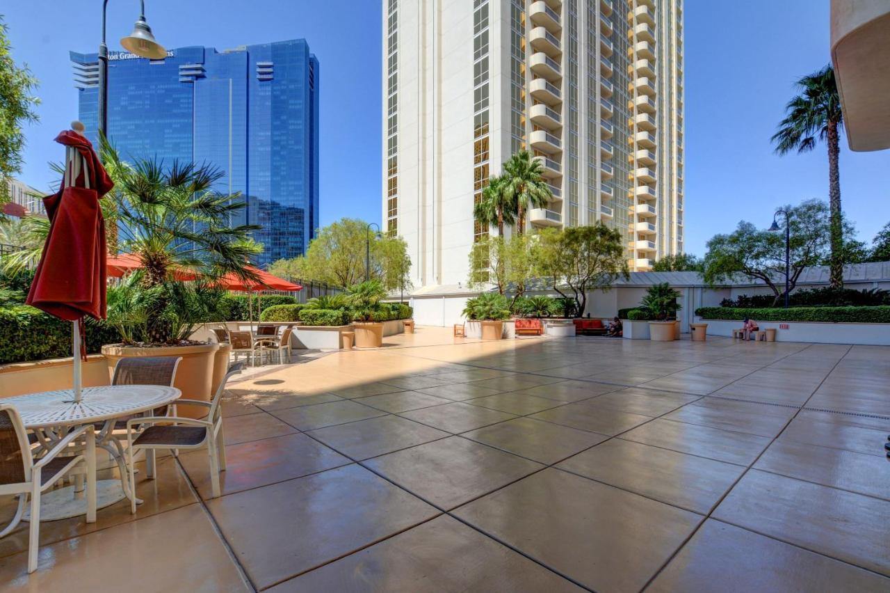 Mgm Signature-22-707 F1 Track & Strip View Balcony Las Vegas Exteriör bild